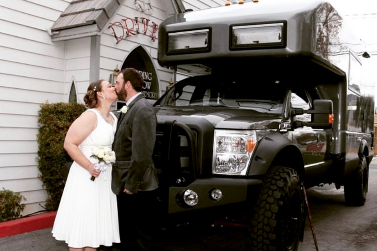 World-Famous Drive-Up Wedding in Las Vegas Standard Option