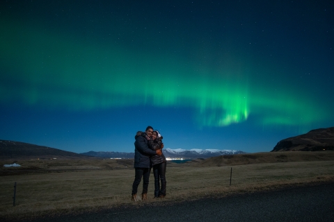 From Reykjavik: Northern Lights Guided Tour with Photo Shoot