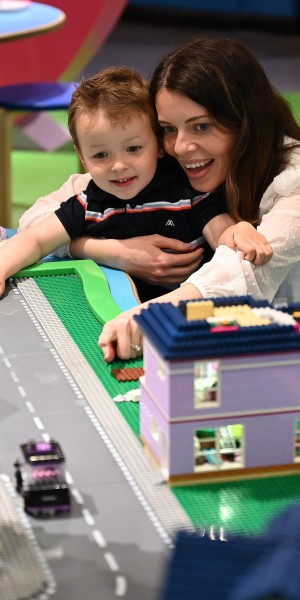 Birmingham, Legoland Discovery Center - Housity
