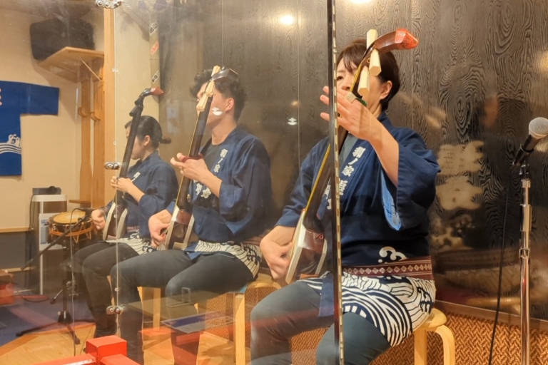 Asakusa: Geschichtstour und Live-Performance mit Mittagessen