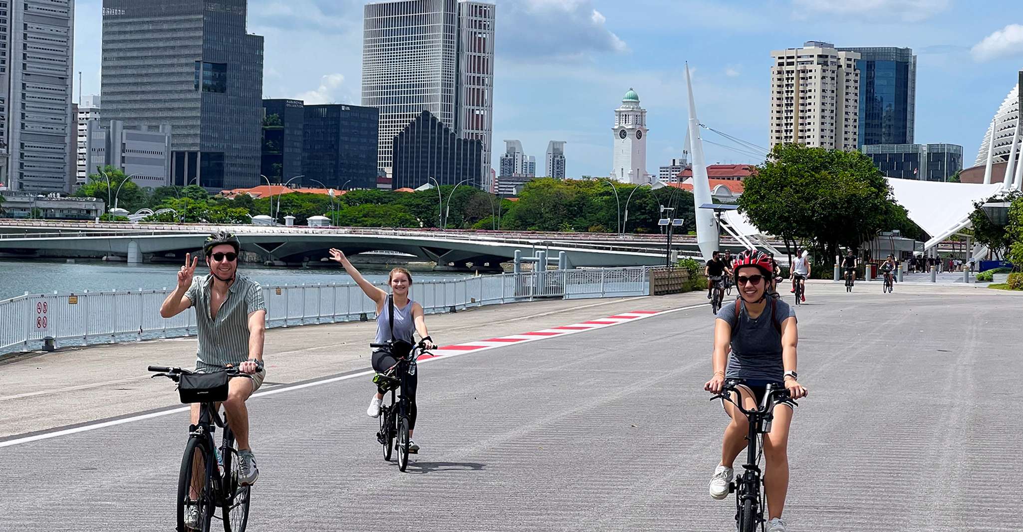 シンガポール、歴史的な半日自転車ツアー - Hizvo