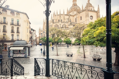 Het beste van Segovia: toegang tot de kathedraal en het AlcazarTweetalige rondleiding - Voorkeur Engels