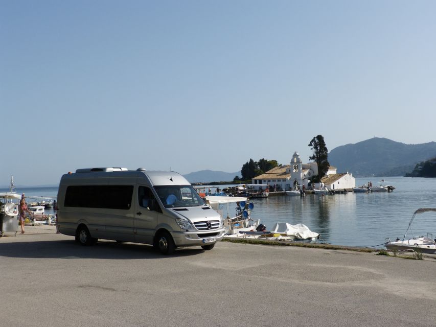 Corfu: Private Minivan Airport Transfer