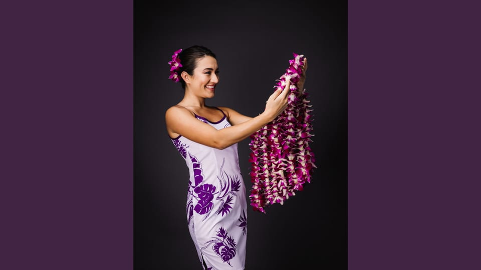 Kahului Airport Maui Flower Lei Greeting Upon Arrival GetYourGuide