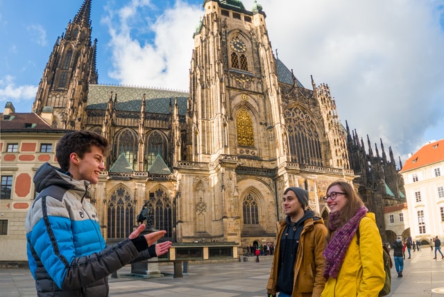 Prague: Castle & Ch. Bridge Private Walking Tour With Pickup