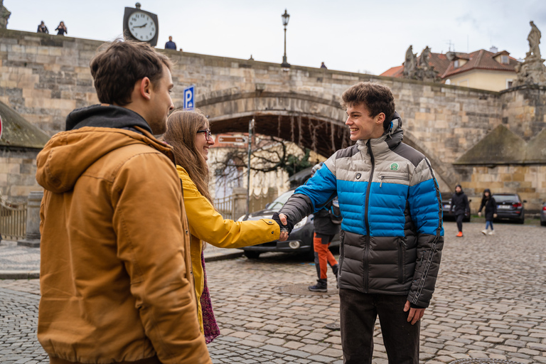 Praagse Burcht & Ch. Bridge Private Walking Tour in DE of ENPraagse Burcht & Ch. Brug privéwandeling in het Engels