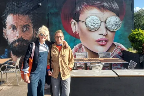 Glasgow: Private Street Art Walking Tour