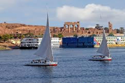 From Cairo: Pyramids, Luxor &amp; Aswan 8-Day Tour by Train/Boat