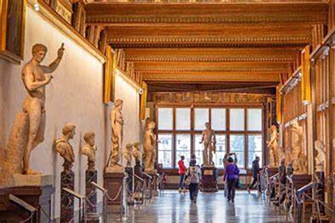 Florencia: visita guiada a la Galería de los Uffizi con desayuno italianoVisita guiada italiana