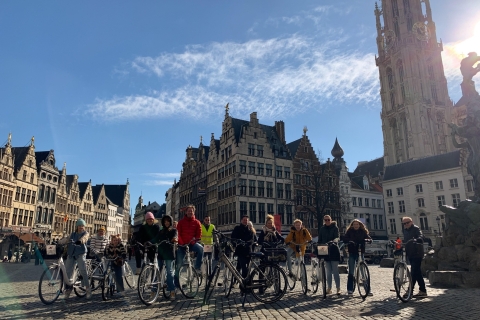 Tour en bici de 2 horas por lo más destacado de AmberesTour en neerlandés
