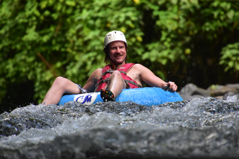 La Fortuna: White Water Tubing Tour mit Guide und Transfers