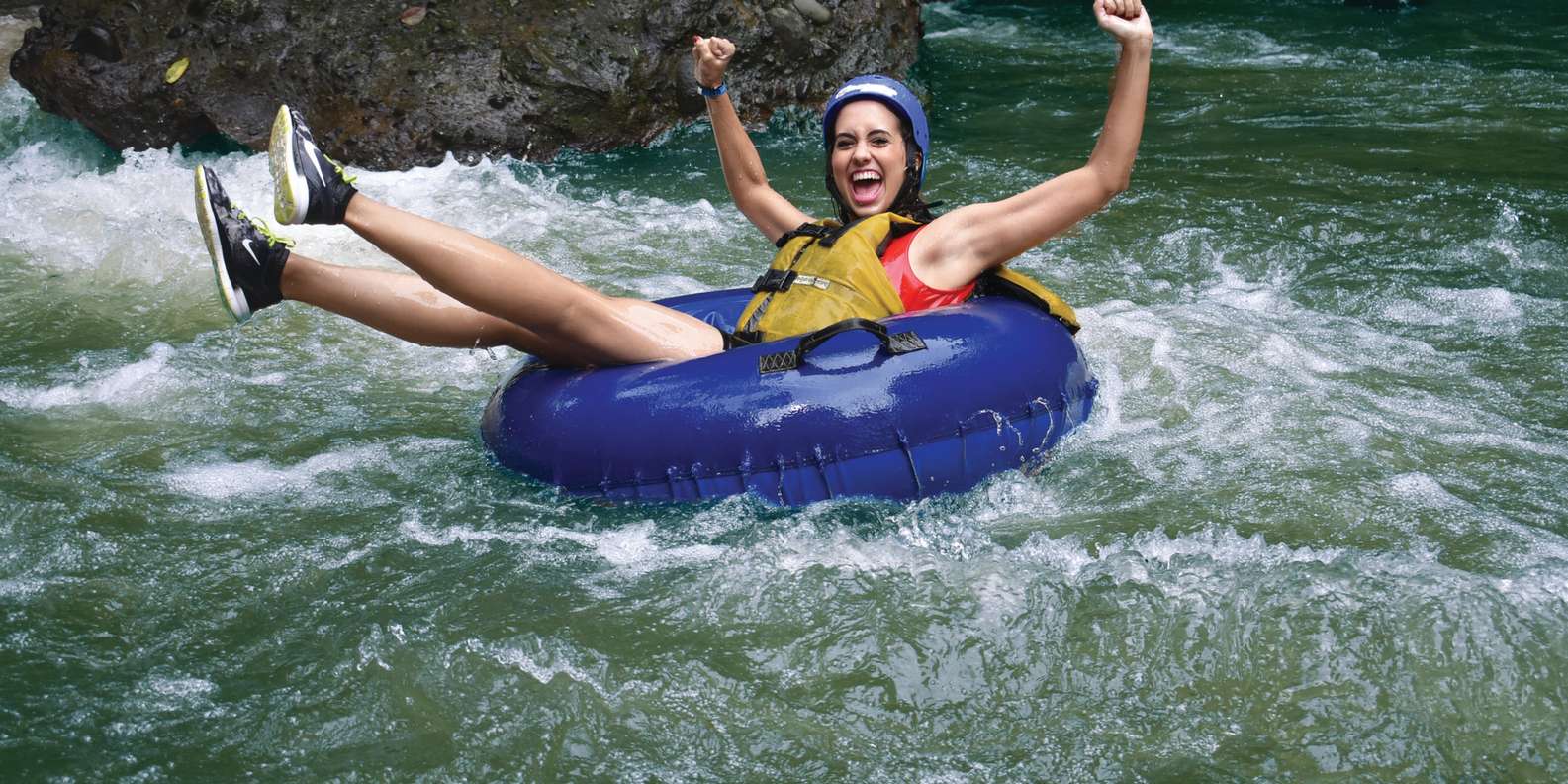 La Fortuna: White Water Tubing Tour with Guide and Transfers