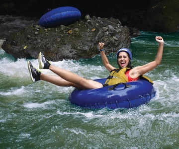 La Fortuna: White Water Tubing Tour with Guide and Transfers