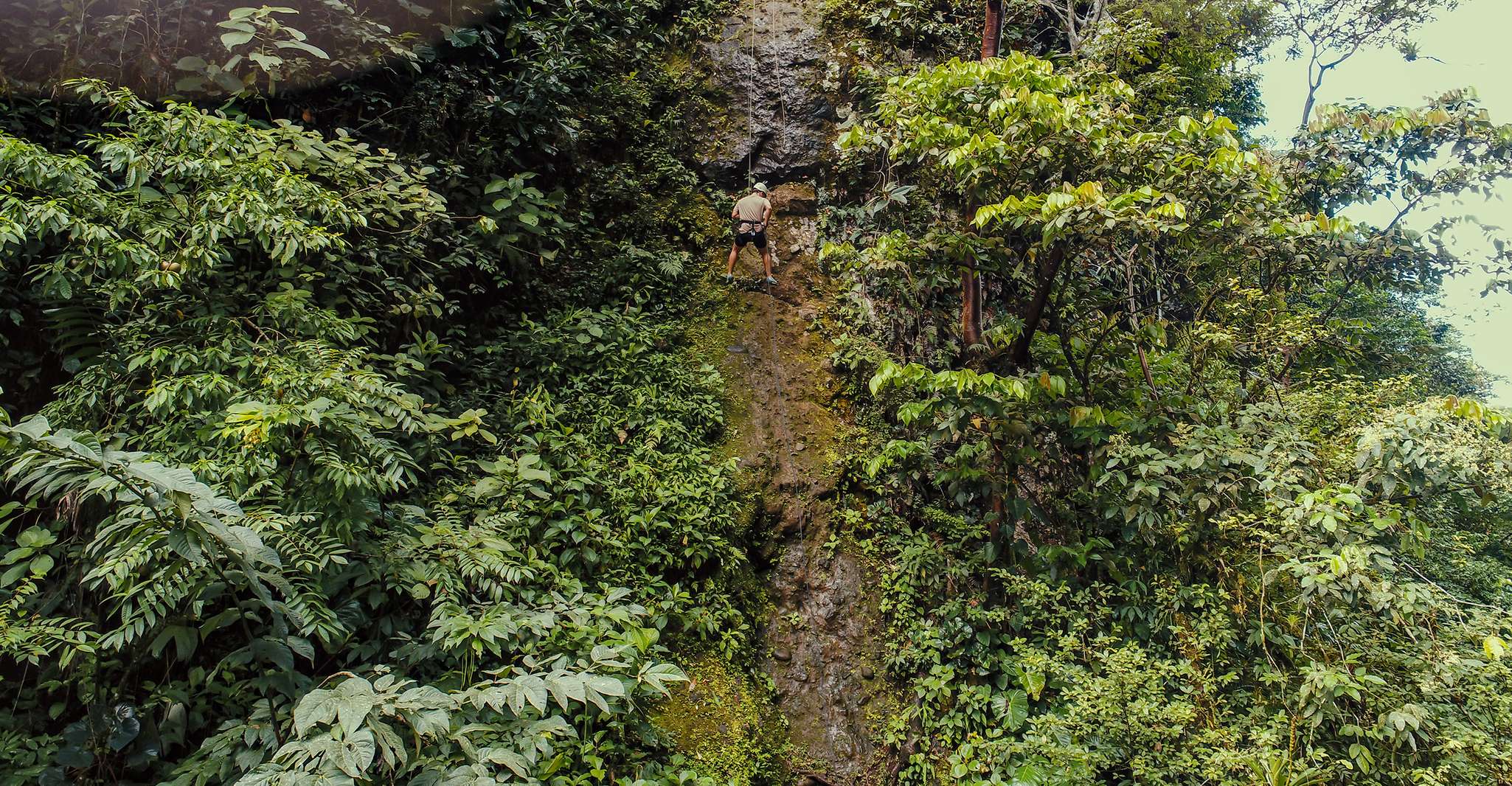 La Fortuna, Zip Line Experience and Thermal Pools - Housity