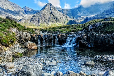 From Inverness: Isle of Skye Scenery Tour with Fairy Pools