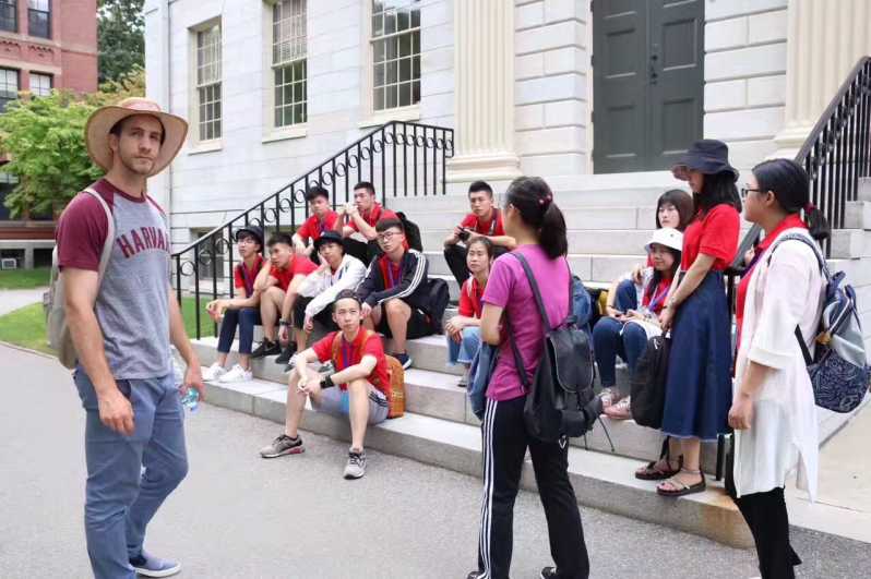 harvard tour by students