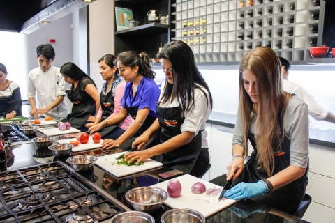 Lokale markt en participatieve kookcursus bij Urban Kitchen