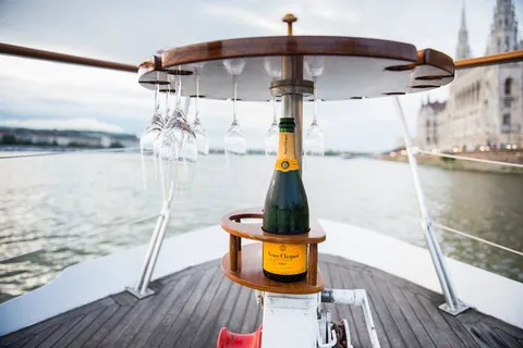 Budapest : Croisière privée sur le Danube avec boisson de bienvenue