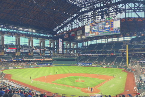 Dallas: Baseballspiel der Texas Rangers im Globe Life FieldPremium-Sitzplätze