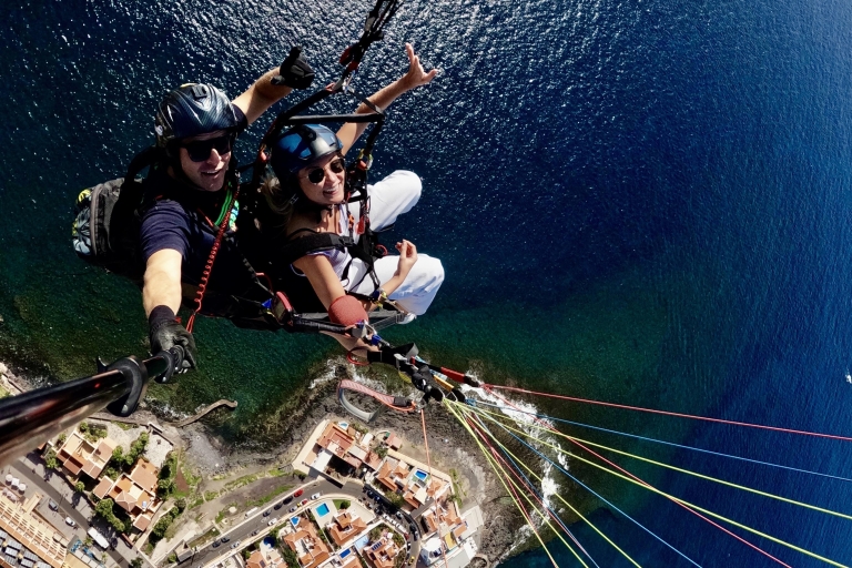 Paragliden in Costa Adeje - Zuid-TenerifeParaglidingvlucht over bergen en kusten van Zuid-Tenerife