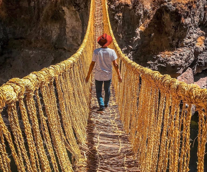 Inca-brug Qeswachaka de laatst overgebleven Inca-brug 1 dag