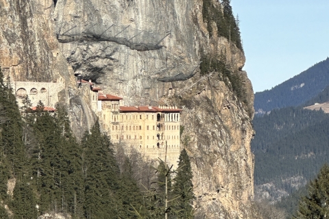 Vanuit Rize Merkez: Sumela klooster en Trabzon privétourTour met hoteltransfers