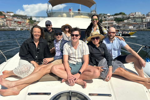 Porto: Luxury 7 Bridges Cruise, Port Wine Tasting & Sunset Shared Sunset Cruise with Welcome Drink
