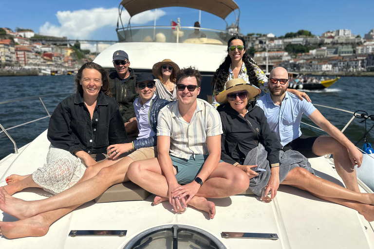 Porto: Luxury 7 Bridges Cruise, Port Wine Tasting & Sunset Shared Sunset Cruise with Welcome Drink