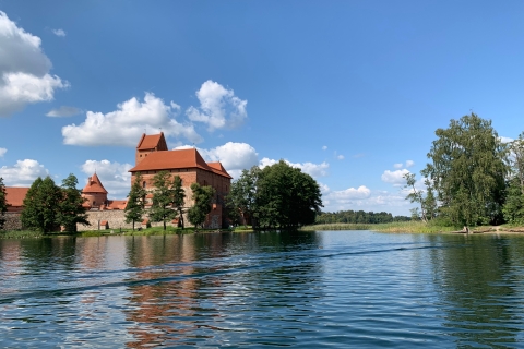Wilno: prywatny park Paneriai, zamek w Trokach, zwiedzanie Kernavė