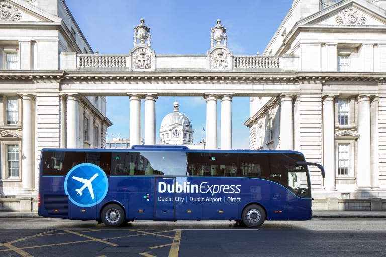 Dublín: Traslado al aeropuerto y billete de autobús Hop-On Hop-OffBillete de ida y vuelta del Expreso del Aeropuerto de Dublín y billete Hop-on Hop-off de 48 horas