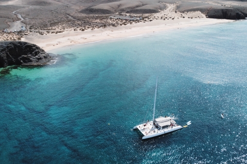Lanzarote: viaje en velero solo para adultos a Papagayo con almuerzo
