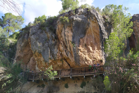 Calasparra: Almadenes Canyon Rafting with Caves and Rock Art Calasparra: Almadenes Canyon Rafting with Caves Visit