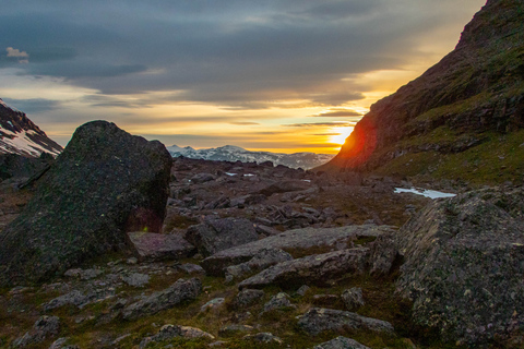 De Abisko: excursão guiada ao vale de Kärkevagge e ao lago Trollsjön