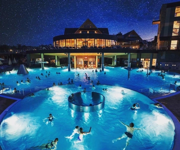 From Krakow: Zakopane & Thermal Springs Day Trip with Pickup