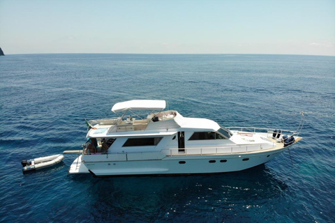 Dream day on a Yacht from Naples to Procida, Capri or Ischia