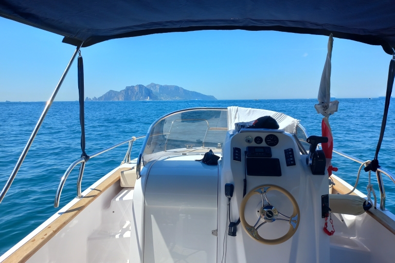 Cala di Mitigliano : Plongée avec masque et tuba en bateauPlongée en apnée à Cala di Mitigliano