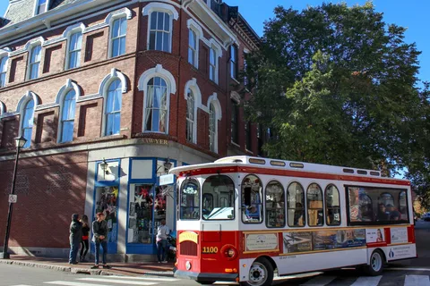 Portland, Maine: 60-Minute Narrated Sightseeing Trolley Tour