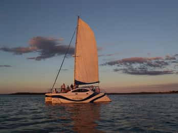 Hervey Bay Champagne Sunset Sail