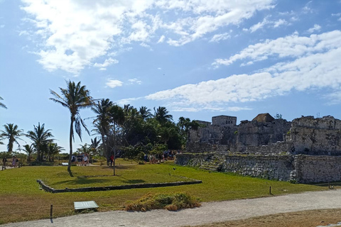 Tulum y Cobá: tour arqueológico de 1 día con almuerzo