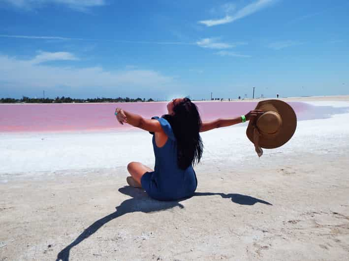 how to get to las coloradas from cancun