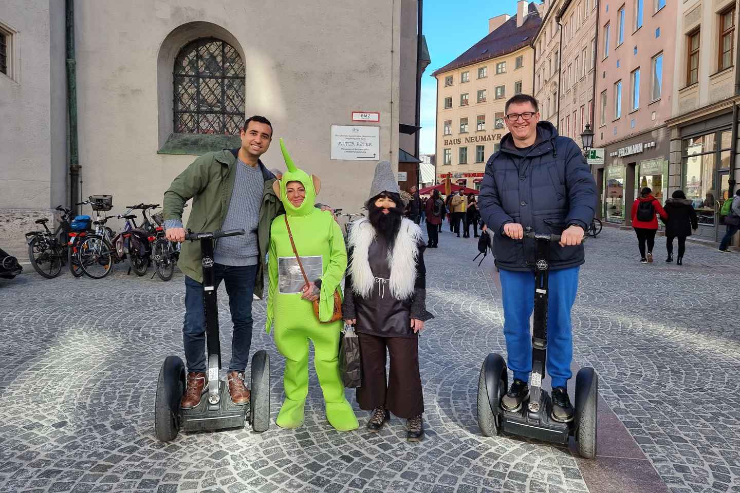Munich: City Highlights Guided Segway Tour