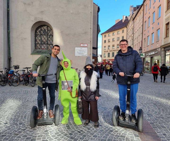 Munich: City Highlights Guided Segway Tour