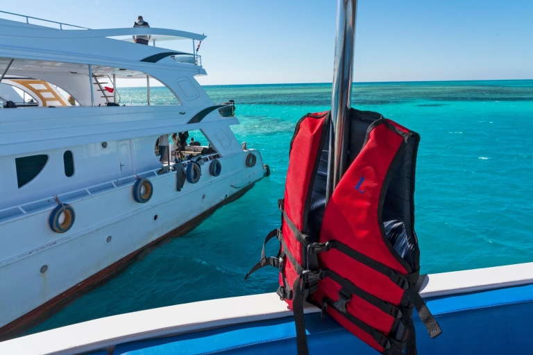 Sharm El Sheikh: Day Sail to White Island and Ras Mohamed White Island and Ras Mohamed with Snorkeling Gear