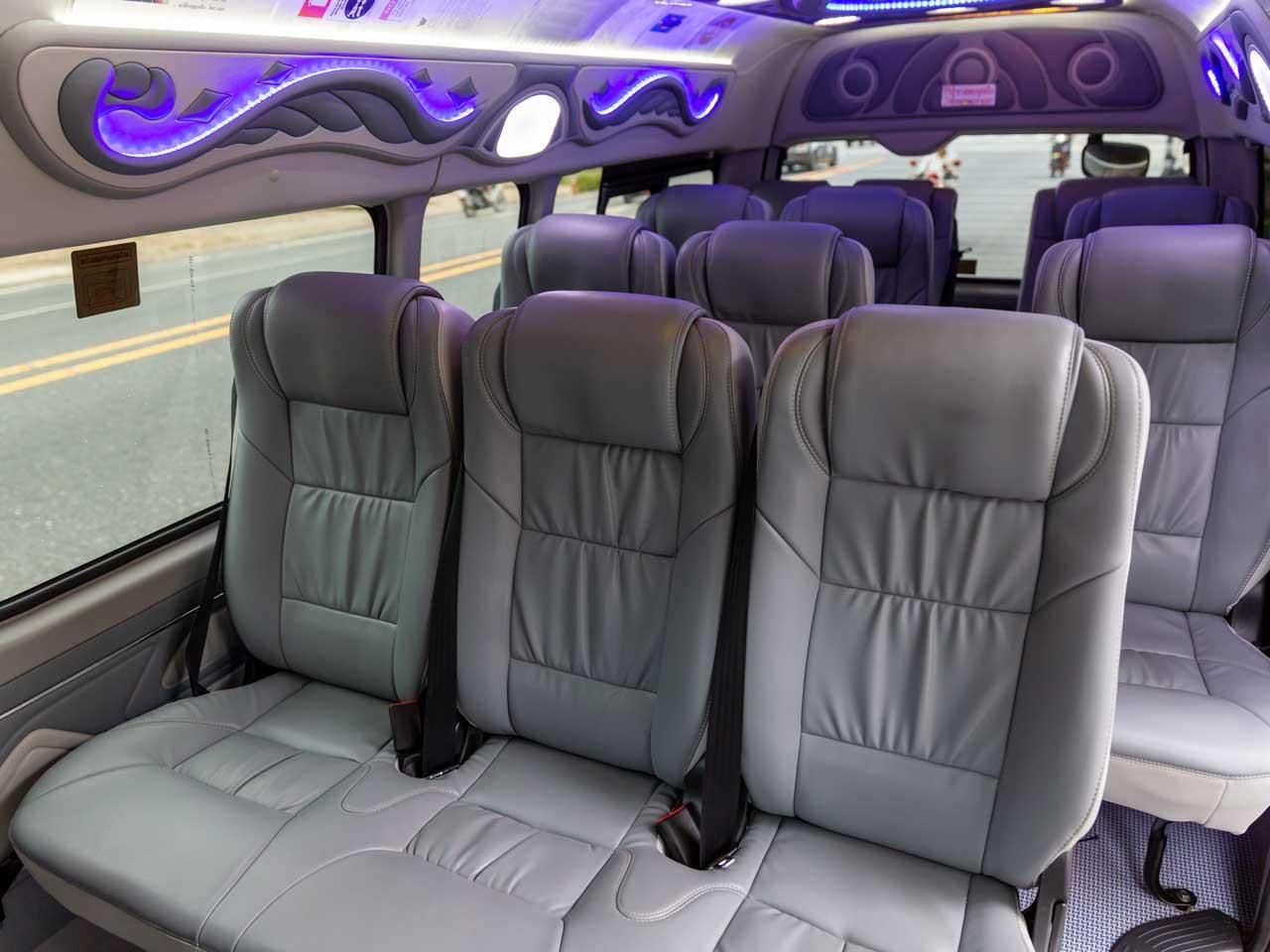 Khao Lak/Bang Sak: 1-Wege-Privattransfer zum Flughafen Phuket