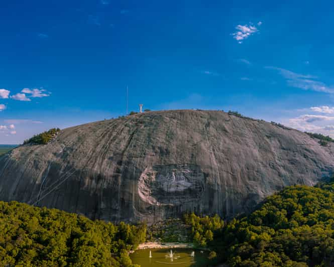 are dogs allowed at stone mountain park