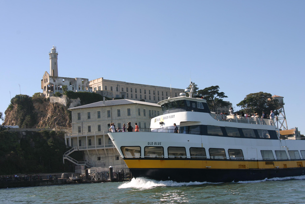 旧金山：海湾游轮的恶魔岛内部之旅