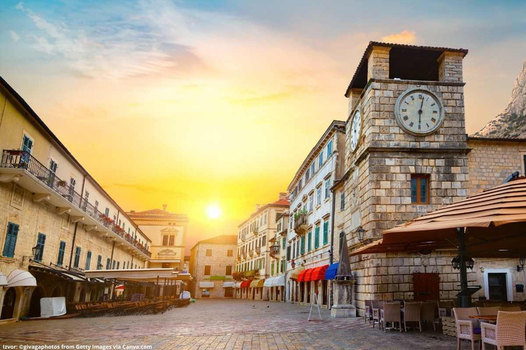 Kotor: wycieczka łodzią motorową z przewodnikiem i zwiedzanie Starego Miasta