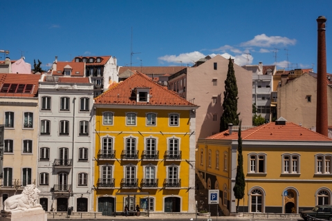 Lisboa: Barrio Alto y Chiado Tuk Tuk TourLisboa: Barrio Alto y Chiado Tuk Tuk Tour de 2 horas