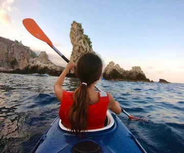 Taormina: Kajak Kusttour naar Isola Bella en Blauwe Grot