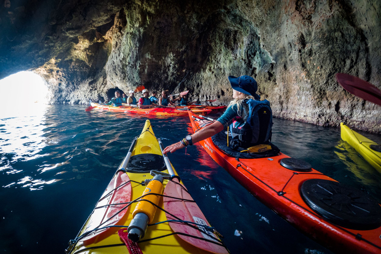 Rhodos: tweedaagse combo-activiteit op zee kajakken en wandelenTour met hoteltransfers